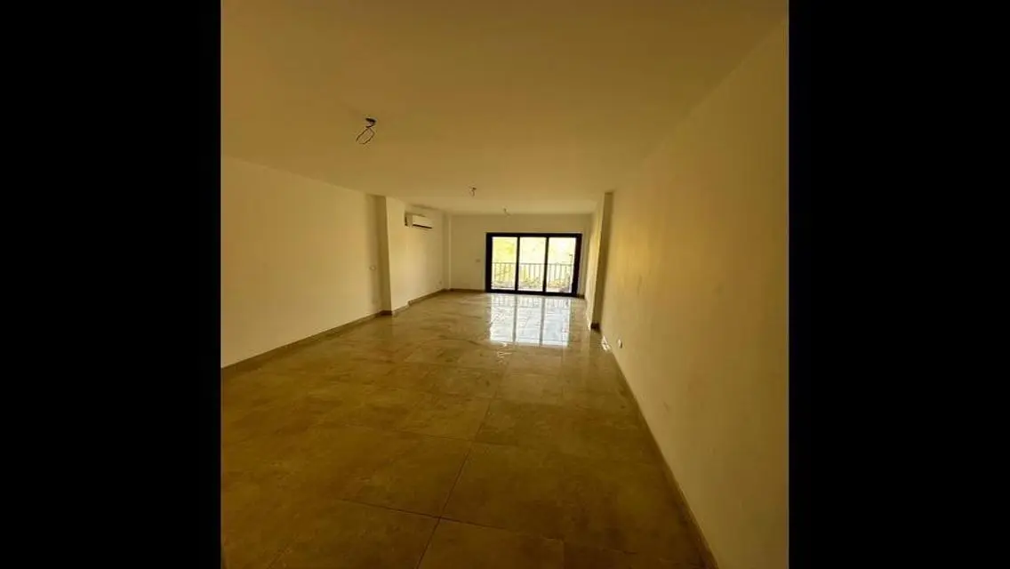 Luxurious Apartment for Rent with Lake View