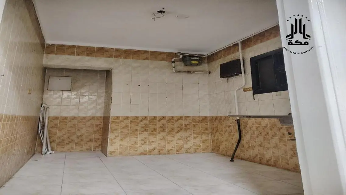 Charming 2 Bedroom Apartment for Rent - Prime Location