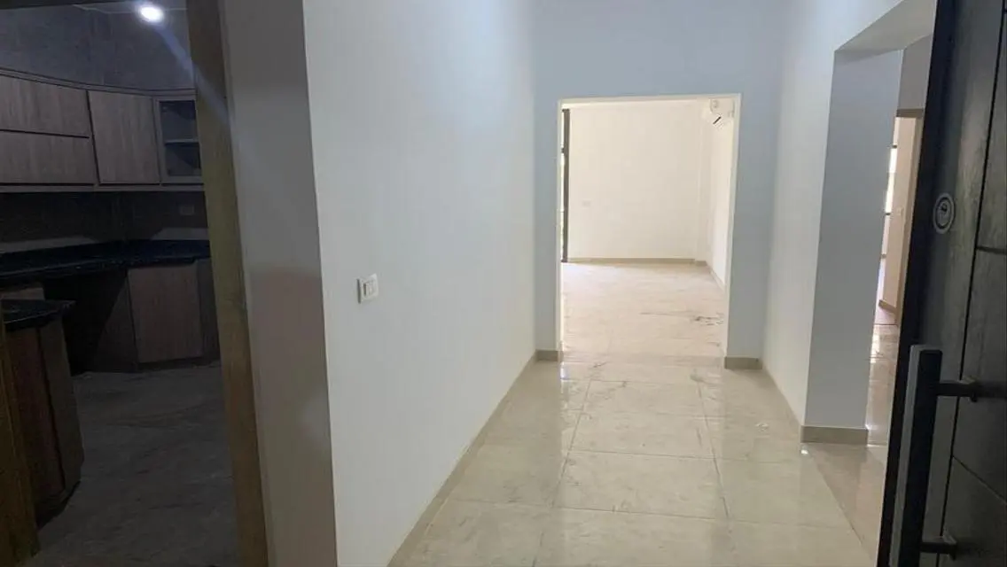 شقة فاخرة للبيع بمساحة واسعة