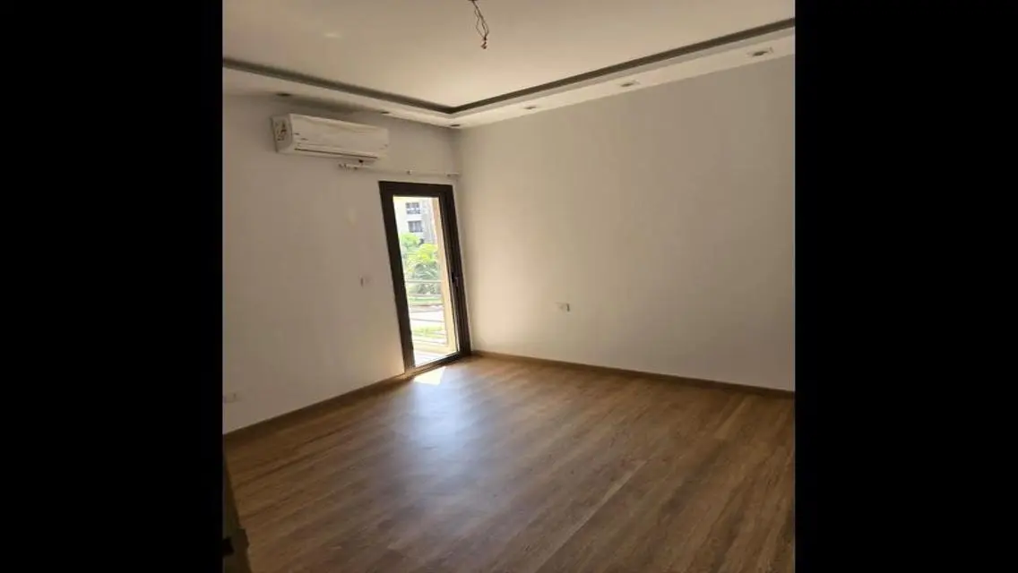 Luxury Apartment for Rent with Lake View