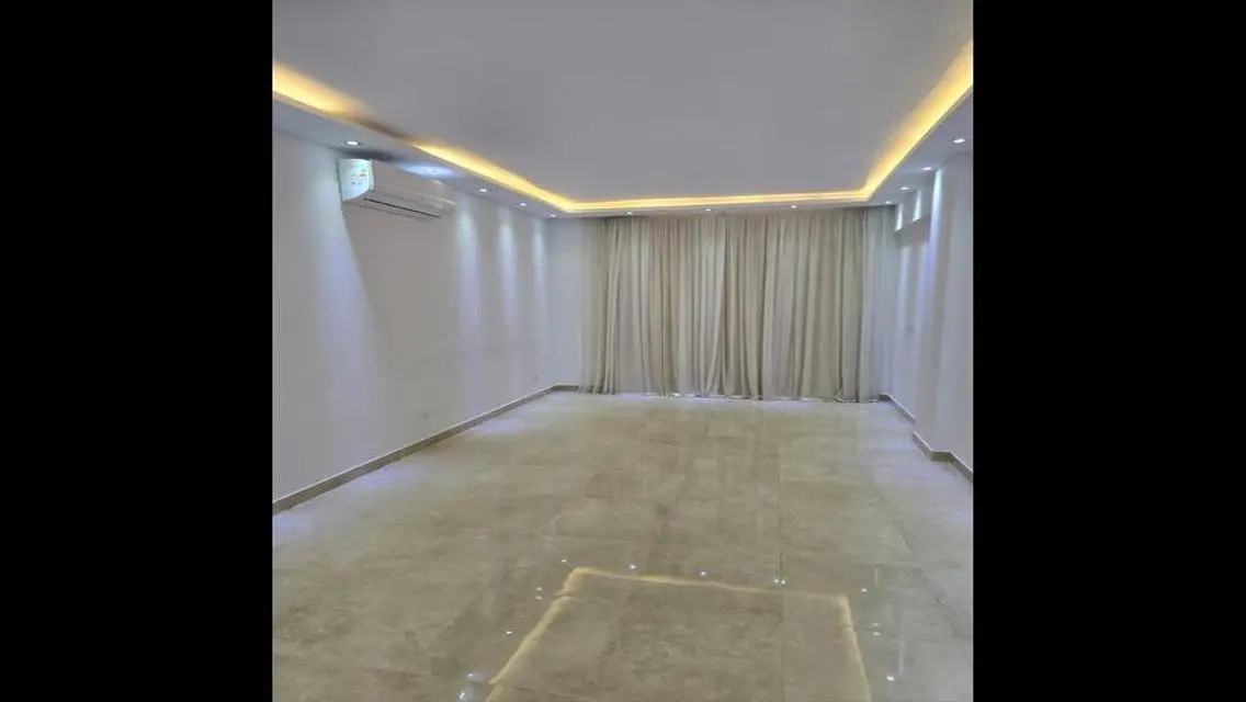 Luxury Apartment for Rent with Lake View