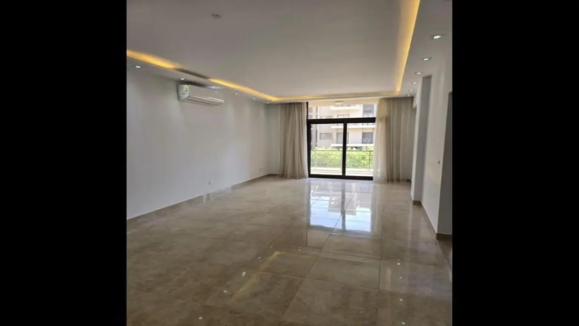 Luxury Apartment for Rent with Lake View