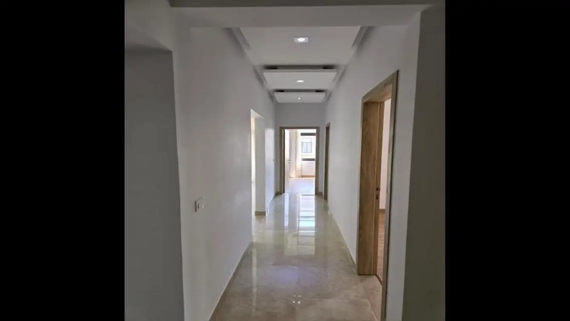 Luxury Apartment for Rent with Lake View