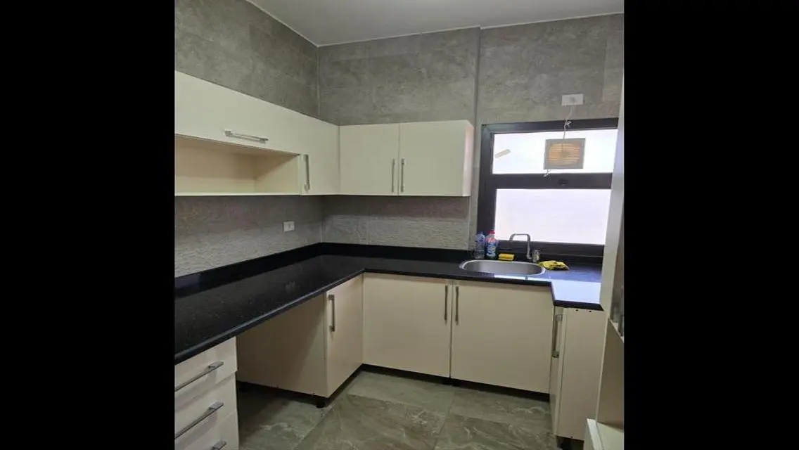 Luxury Apartment for Rent with Lake View