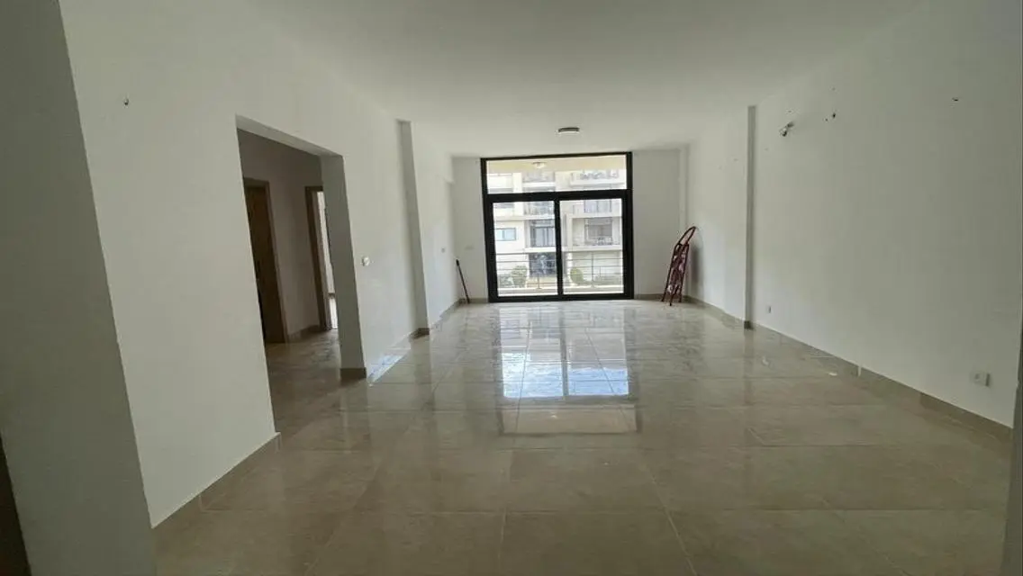 Luxury Apartment for Sale with Lake View