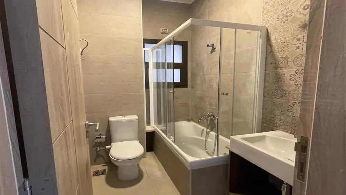Luxury Apartment for Sale with Lake View
