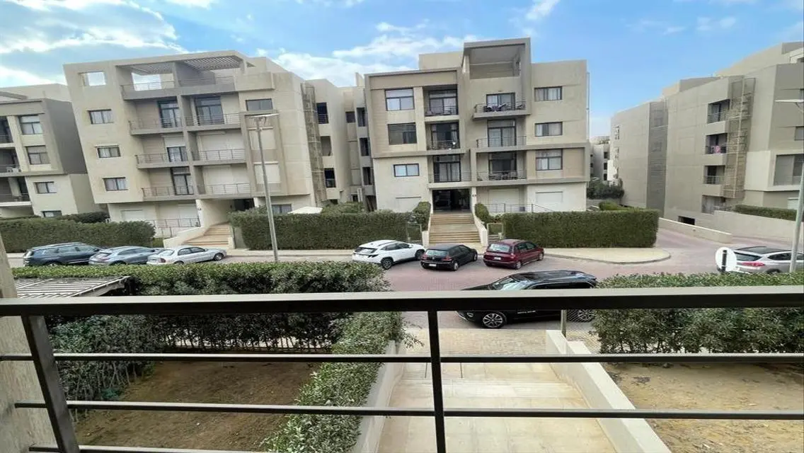 Luxury Apartment for Sale with Lake View