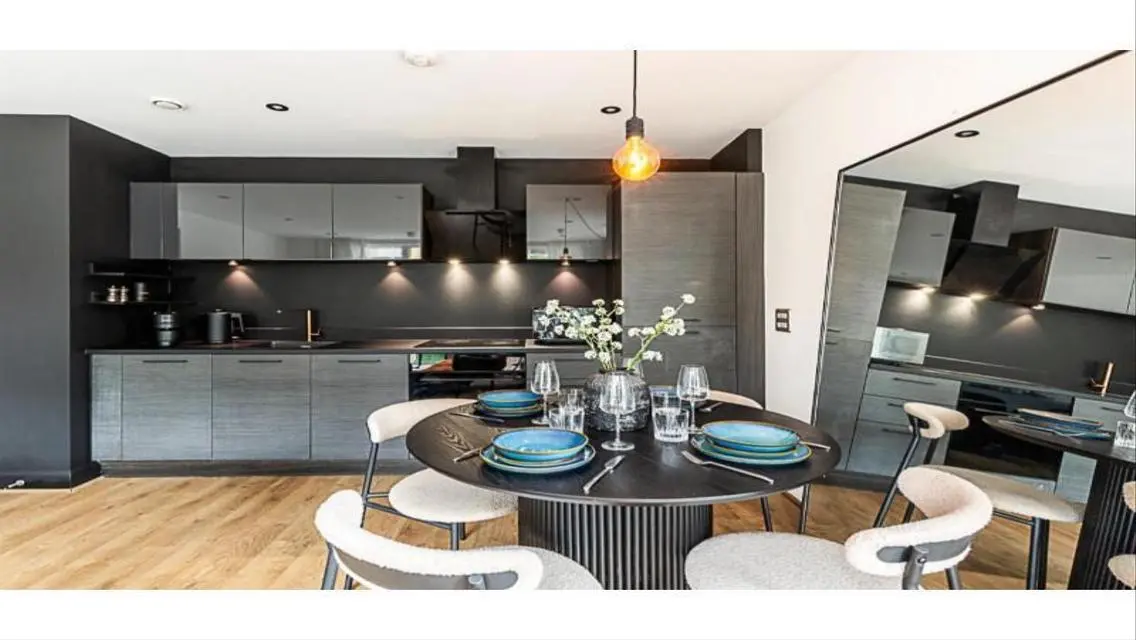 Luxury Villa for Sale with Private Pool and Garden in the Heart of the City