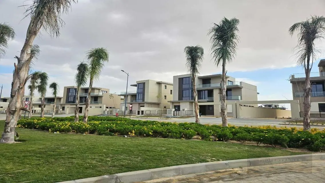 Luxury Villa for Sale with Private Pool and Garden