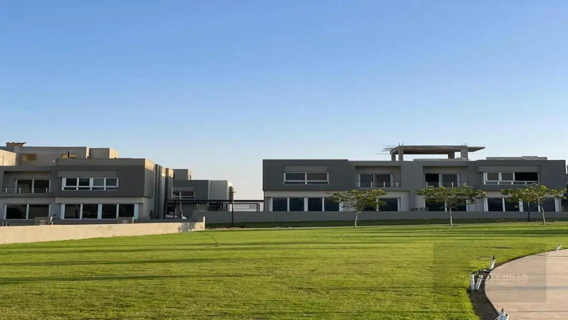 Luxury Mansion for Sale in a Peaceful Area