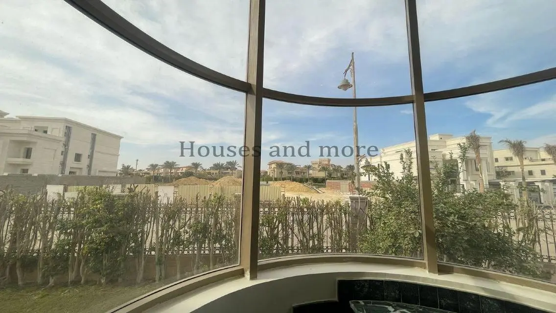 Luxury Villa for Sale, 480 Square Meters with Stunning Views