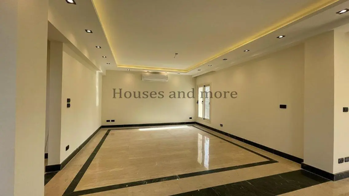 Luxury Villa for Sale, 480 Square Meters with Stunning Views