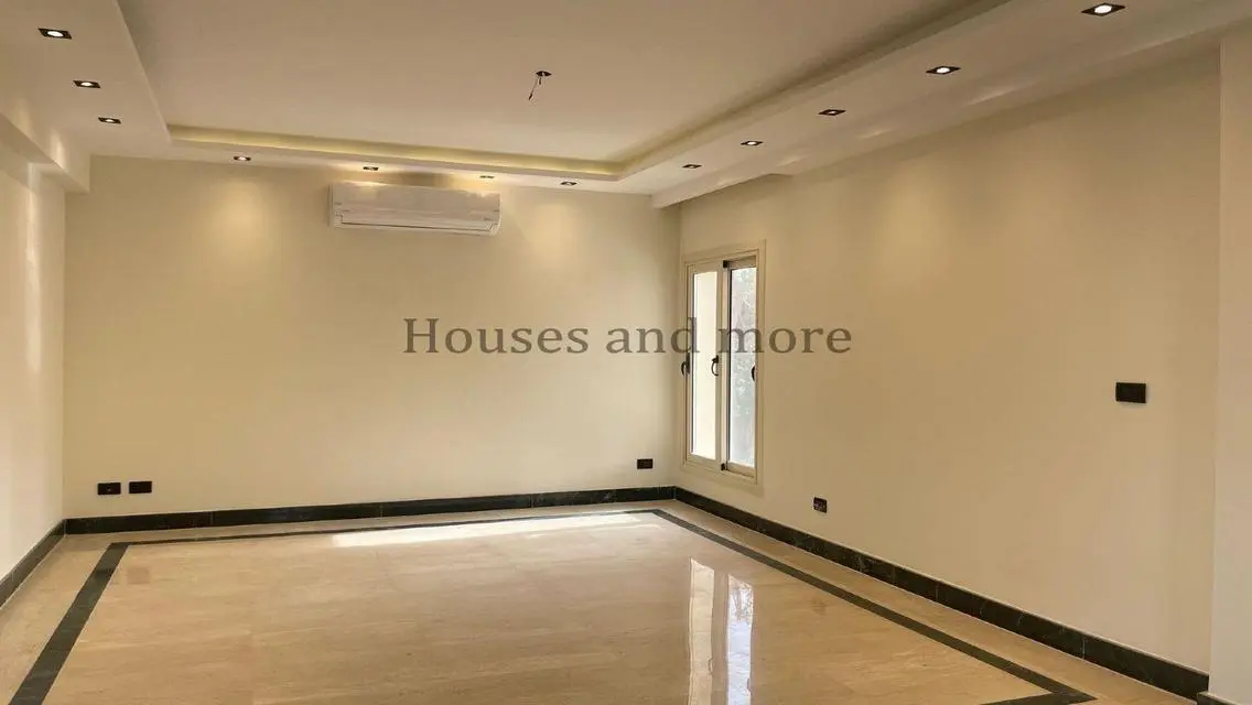 Luxury Villa for Sale, 480 Square Meters with Stunning Views