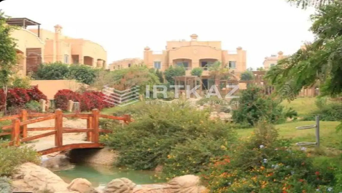 شقة فاخرة للإيجار بمساحة 710 متر