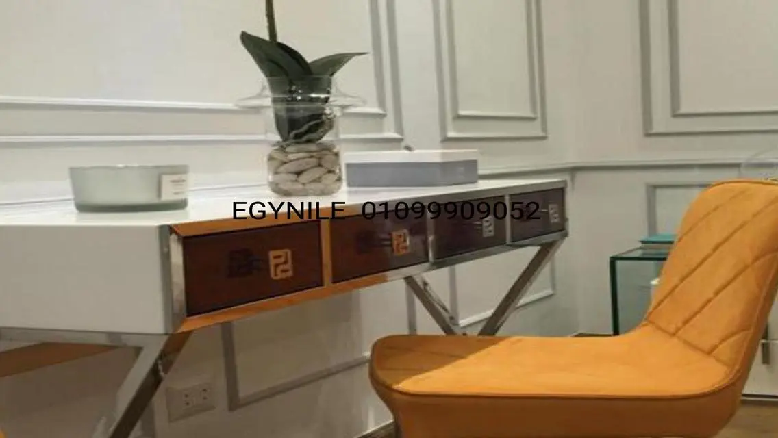 فيلا كبيرة ومشرقة مع حديقة ومسبح خاص للايجار في بيلفيل