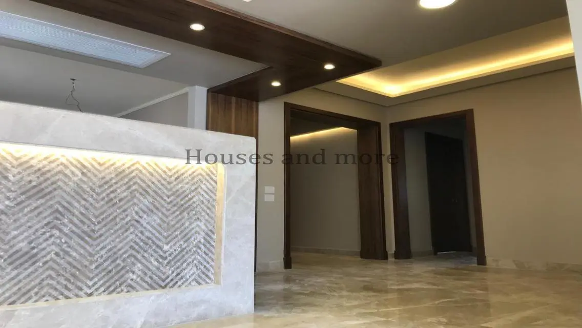 Luxury Villa in New Giza - 19000000 EGP