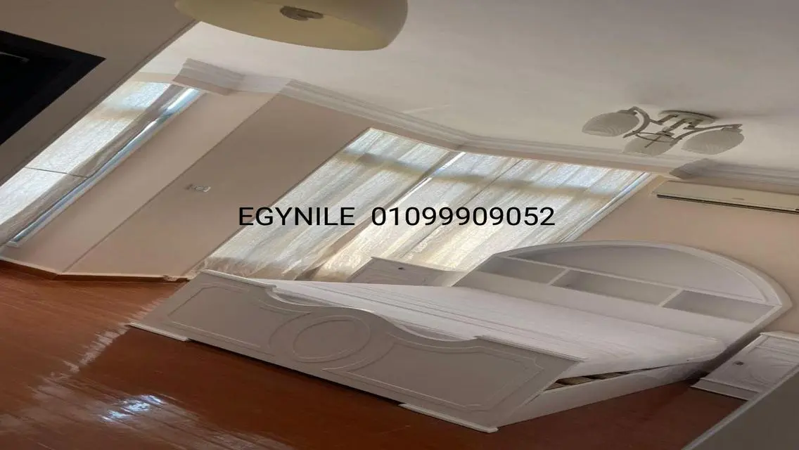دوبلكس نظيف وكبير للإيجار في الزمالك - مشمس ورائع