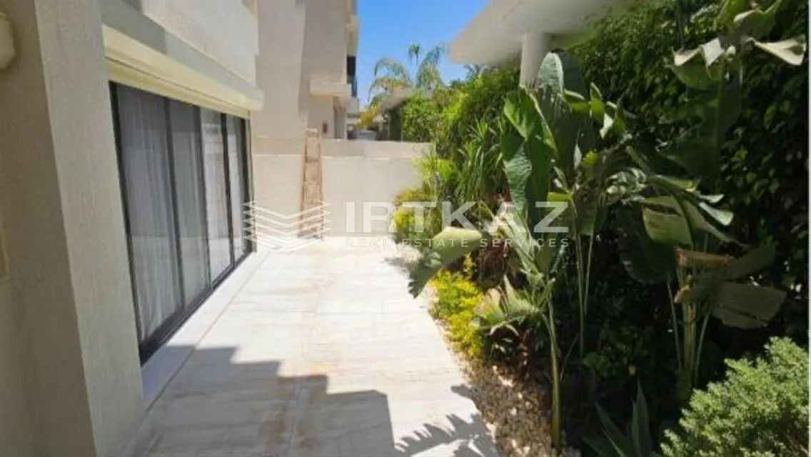 Luxury Apartment with Lake View at an Attractive Price