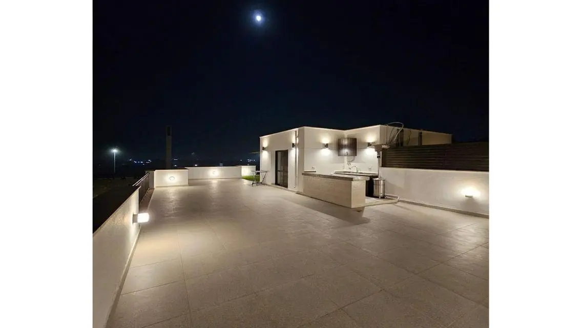 Luxury Apartment with Central Air Conditioning in the Heart of the City