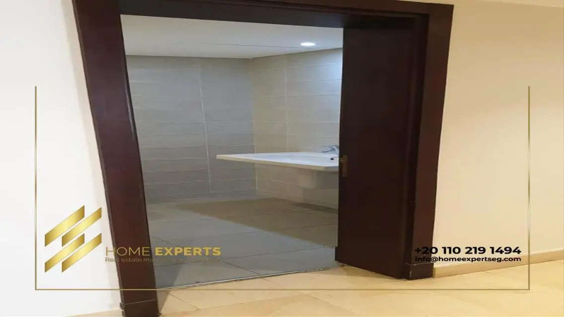 For Sale: Apartment with 2043 square meters