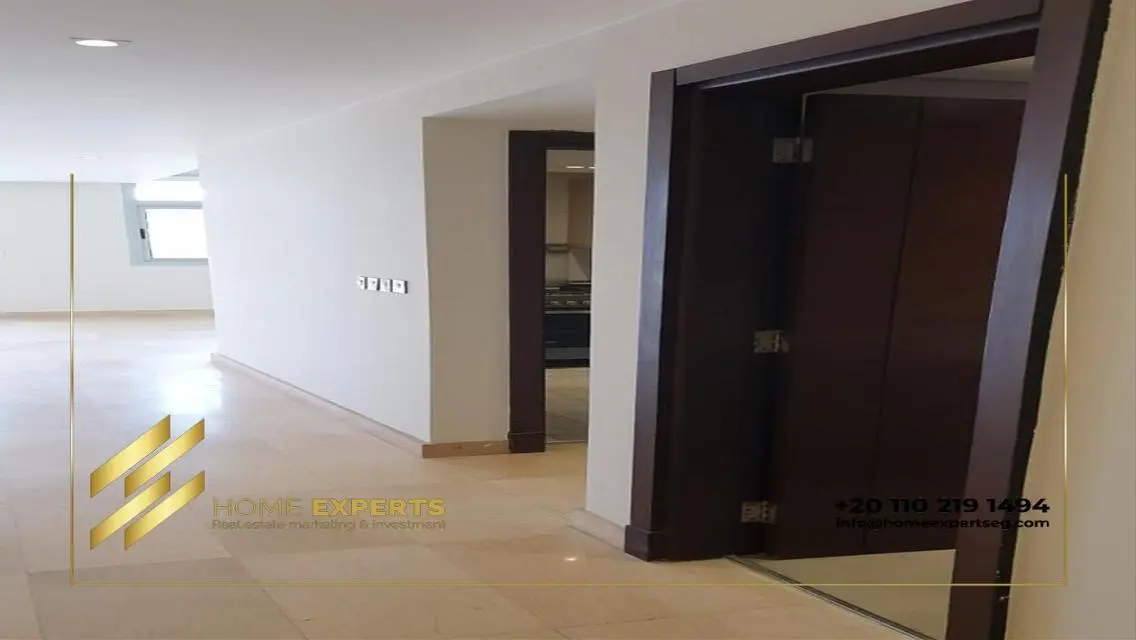 For Sale: Apartment with 2043 square meters