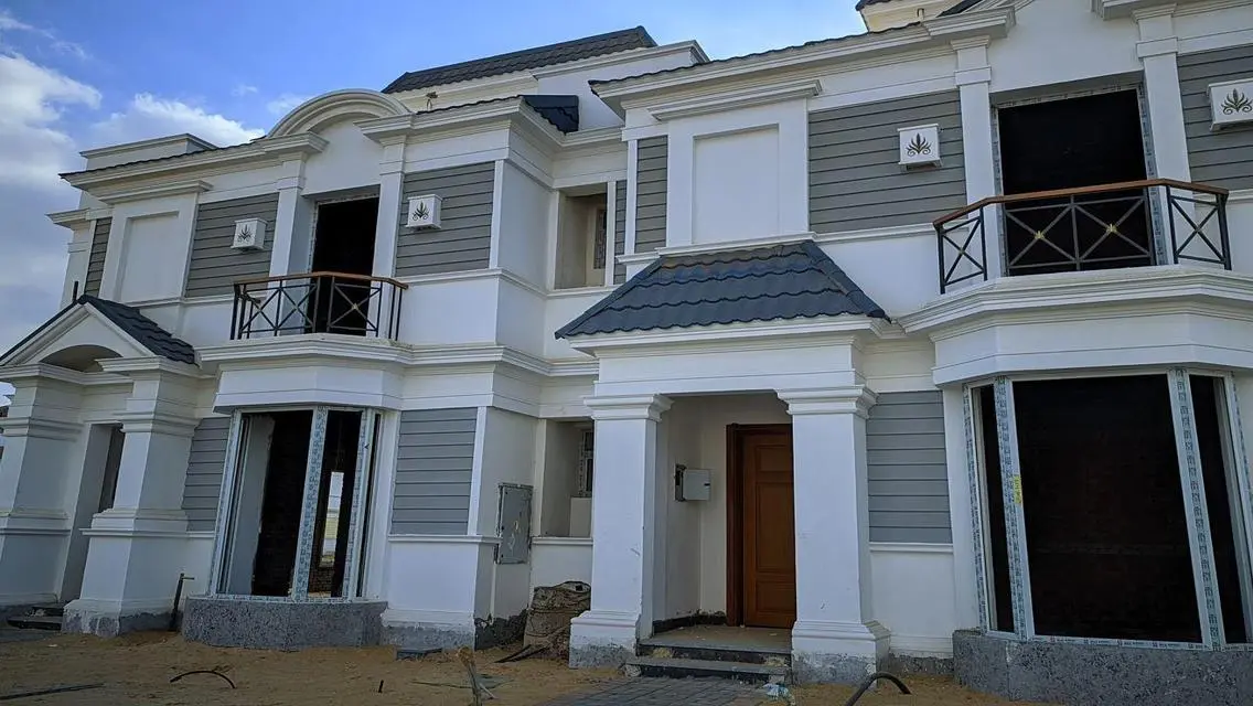 Luxury Villa with Private Garden and Shared Gym