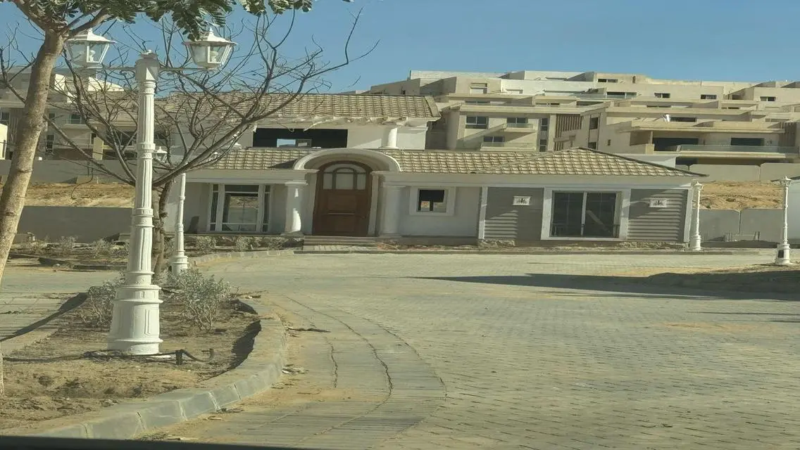 Luxury Villa with Private Garden and Shared Gym