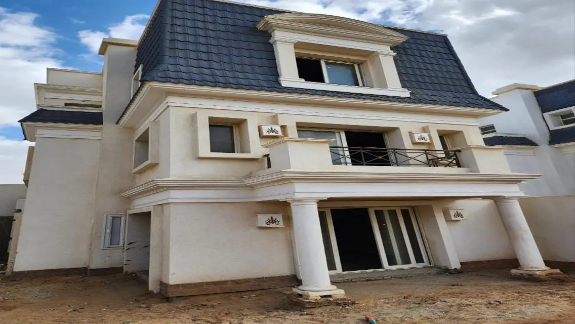 Luxury Villa for Sale with Private Pool and Garden