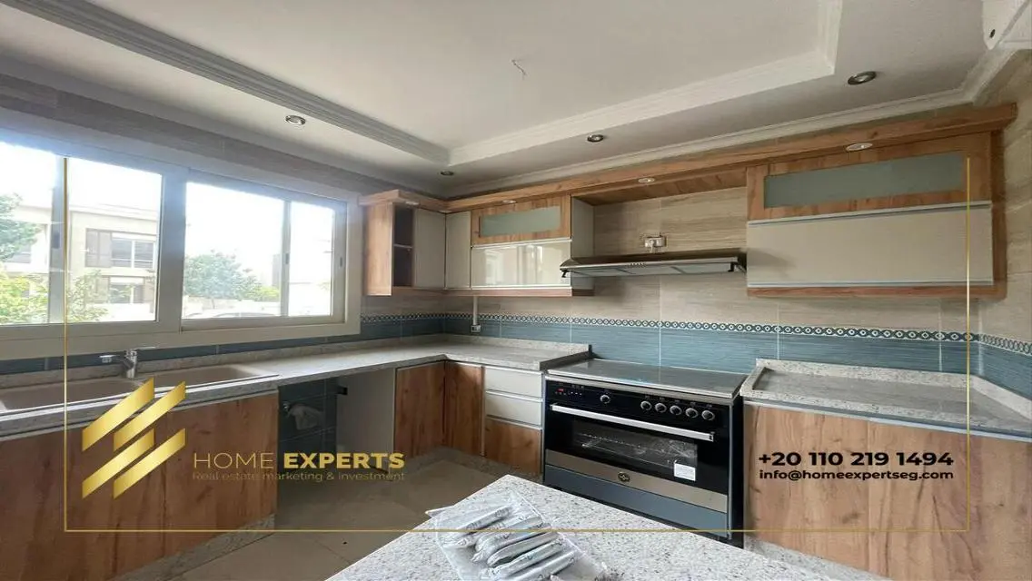 Luxury Villa for Sale with Private Garden and Pool