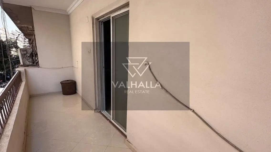 Luxury Apartment with Complete Amenities