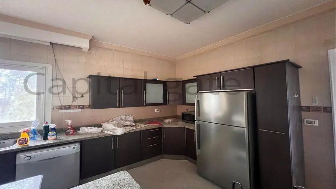 Luxury Apartment with Private Garden and Pool
