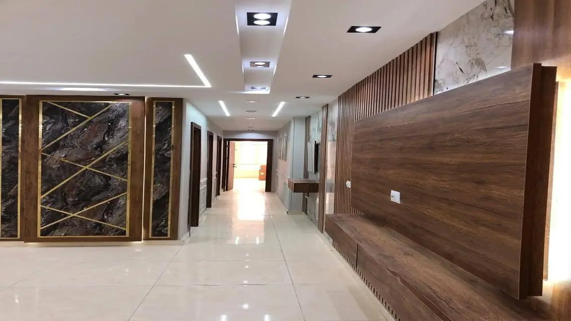 شقة فاخرة للبيع بجوار الشرفة