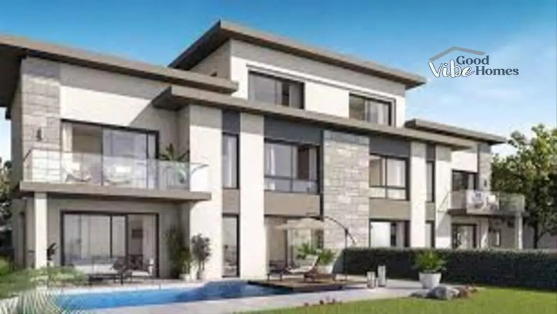 Luxury Villa with Extensive Space and Diverse Amenities