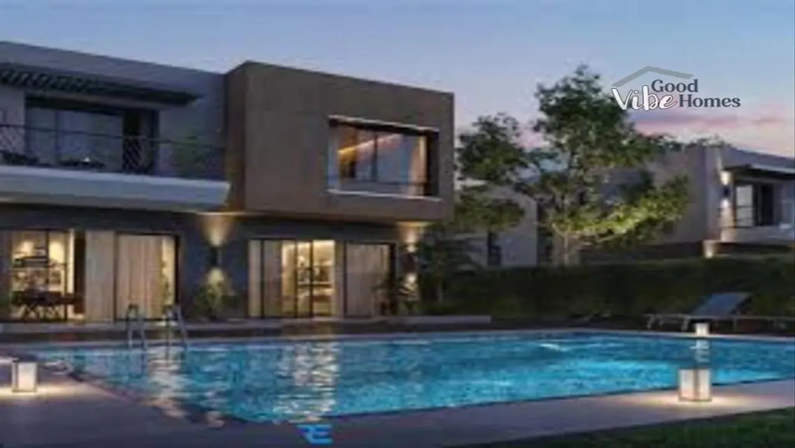 Luxury Villa with Extensive Space and Diverse Amenities
