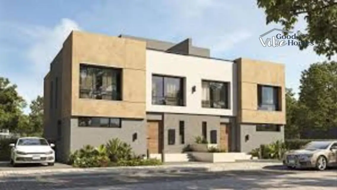 Luxury Villa with Extensive Space and Diverse Amenities