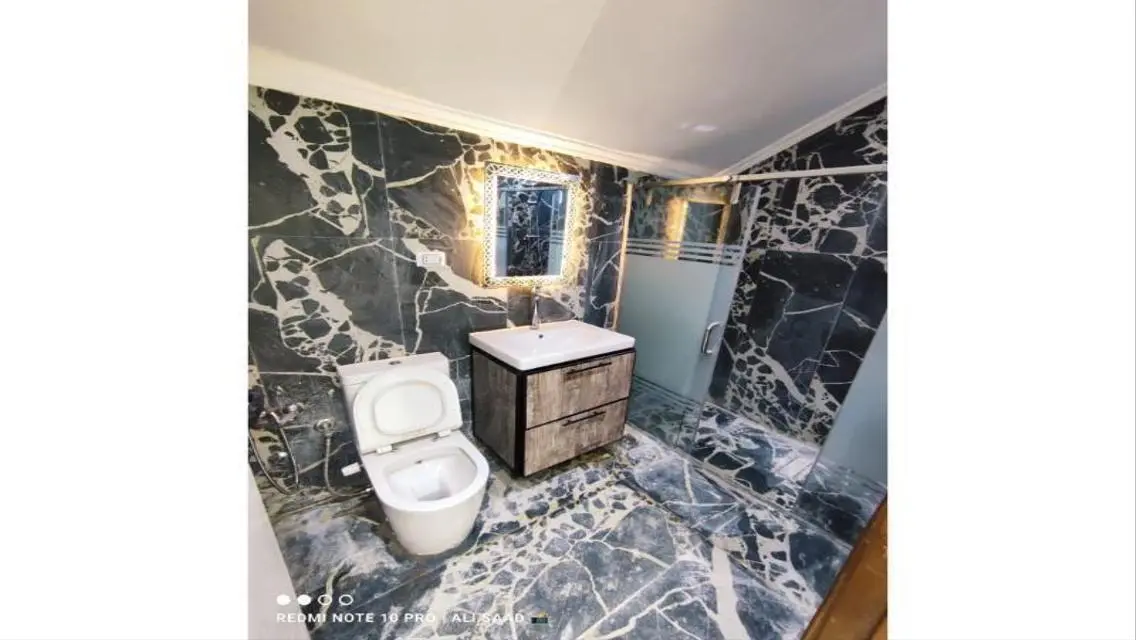 Luxury 3-Bedroom Apartment with Stunning Views