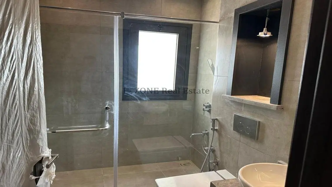 Stunning Lake View Apartment for Sale