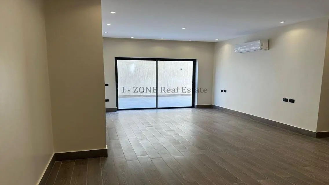 Stunning Lake View Apartment for Sale