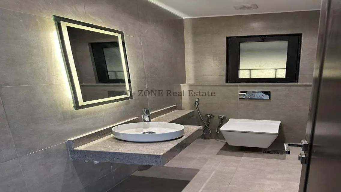 Stunning Lake View Apartment for Sale