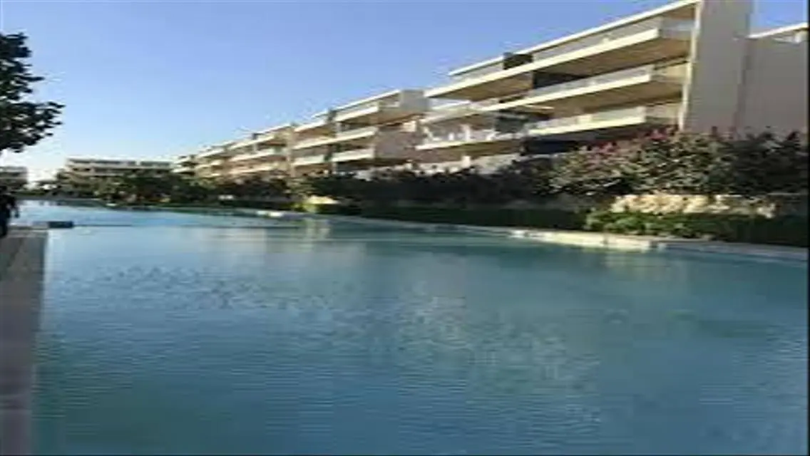 Lake View Apartment - 3 Bedrooms