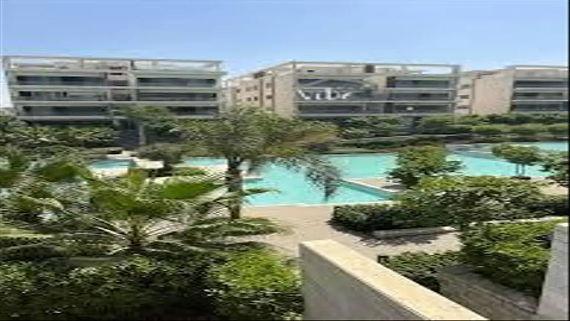 Lake View Apartment - 3 Bedrooms