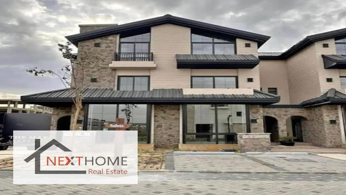 Stunning Lakeview Villa with Luxury Amenities