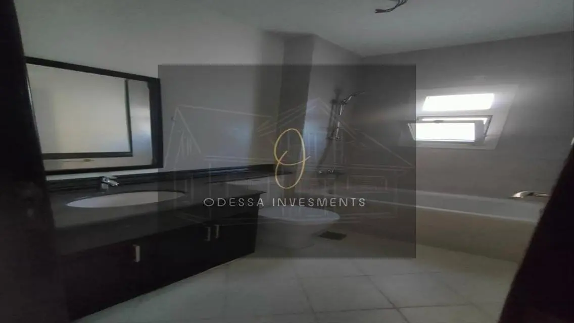 Luxury Apartment with 356 m² Space and Maid's Room