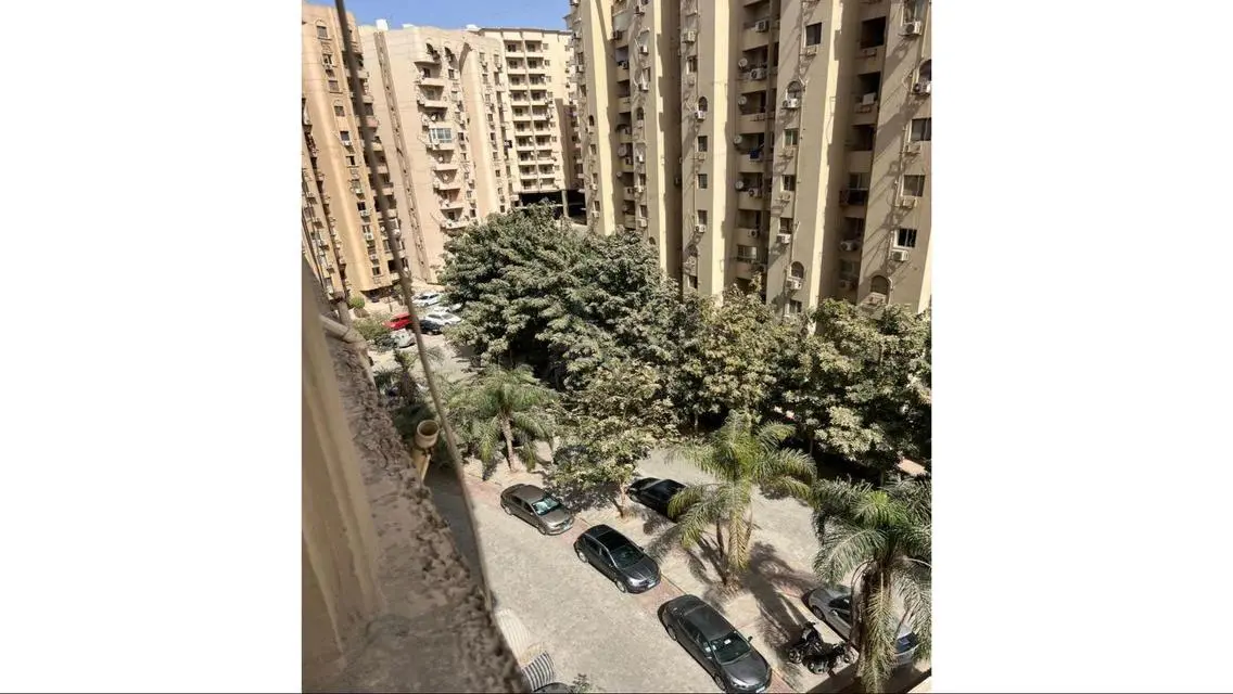 فيلا فاخرة للبيع بمساحة واسعة ووسائل راحة متعددة
