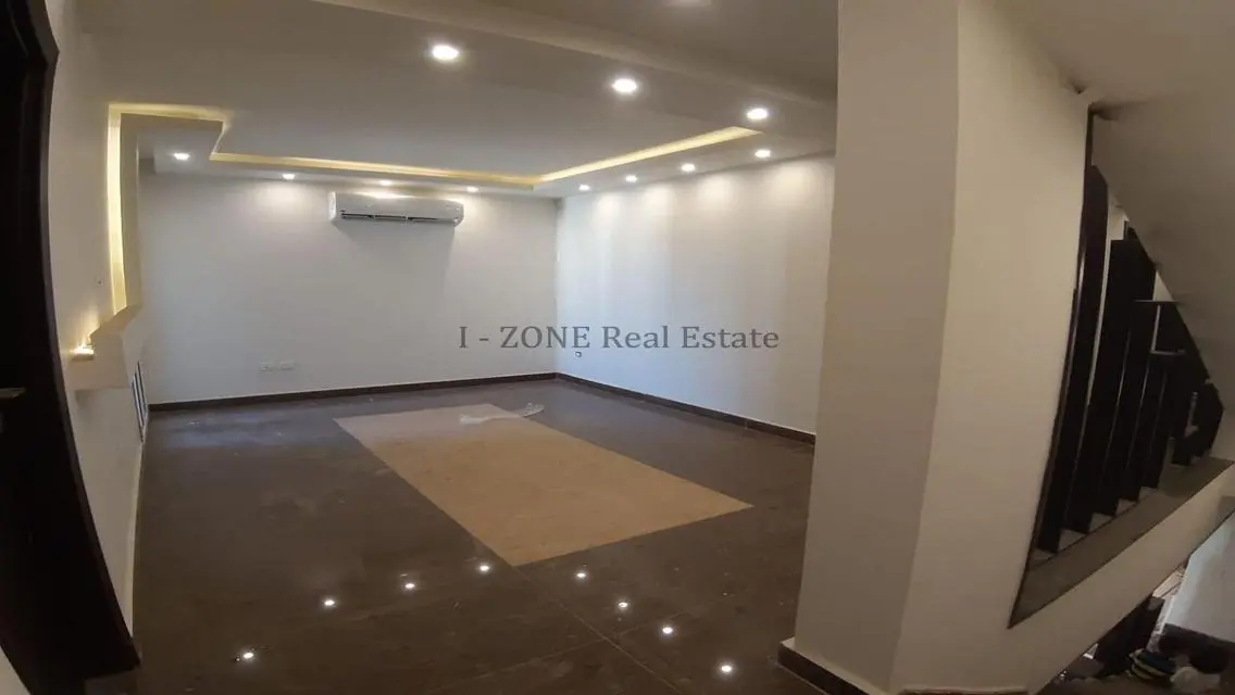 شقة مميزة في منطقة ZONE بسعر مناسب