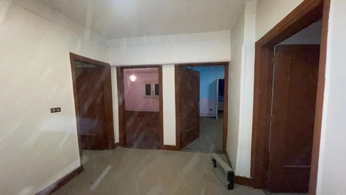 Stunning Apartment for Sale with Spacious Design in Prime Location