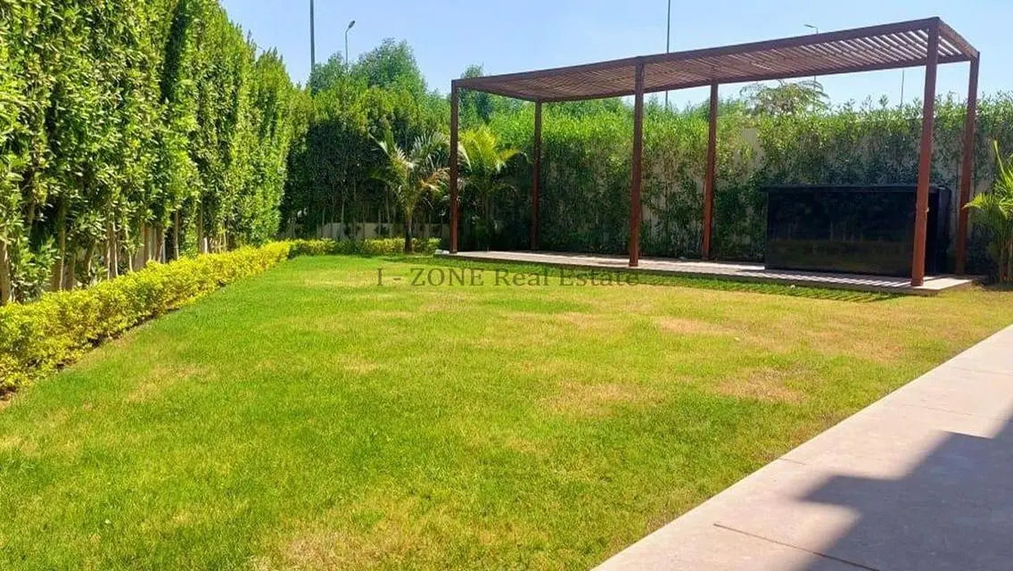 Luxurious 3-Bedroom Apartment in IZONE