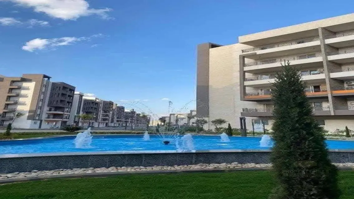 Luxurious Villa for Sale with Spacious Amenities