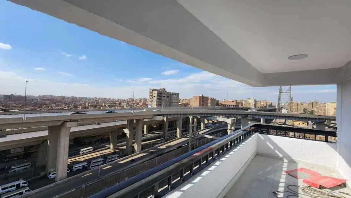 3 Bedroom, 3 Bathroom Apartment for Sale