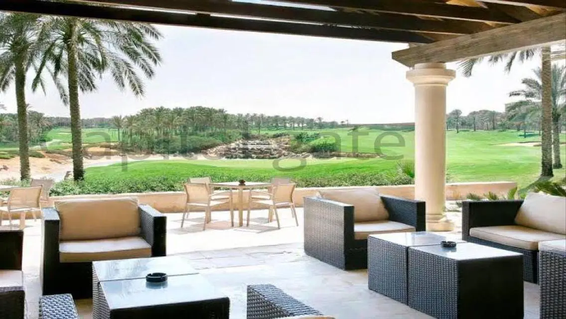 Luxury Villa for Sale with 3200 sqm and Private Garden